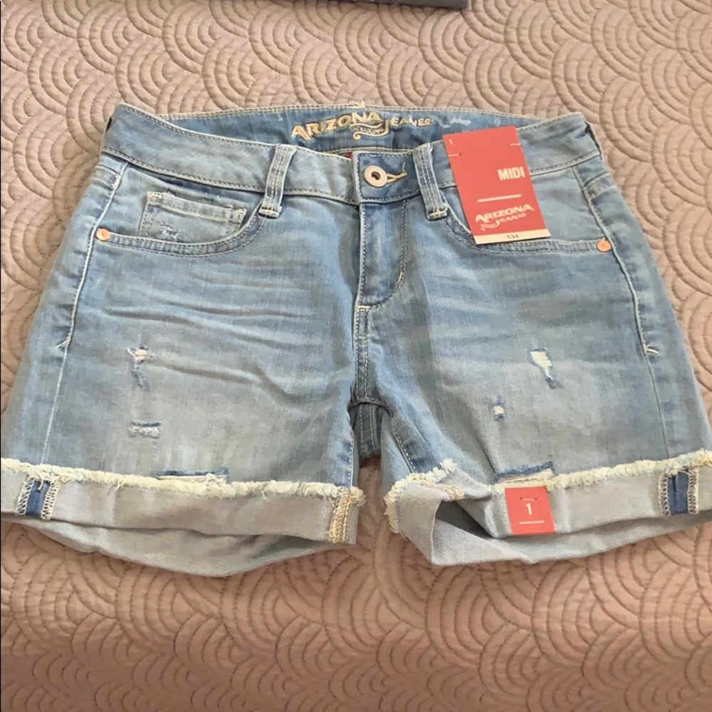 NWT Arizona Jean Shorts